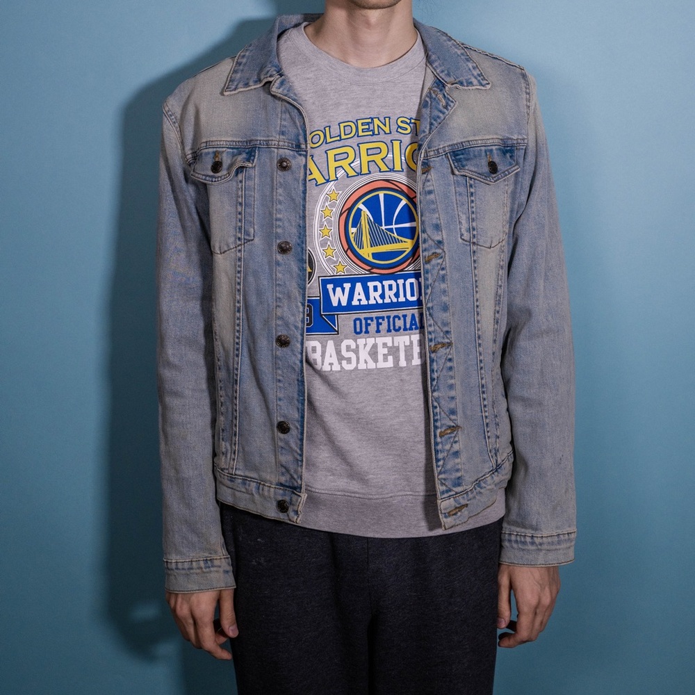 Zara worn slim fit denim jean jacket - Medium fits small/ medium